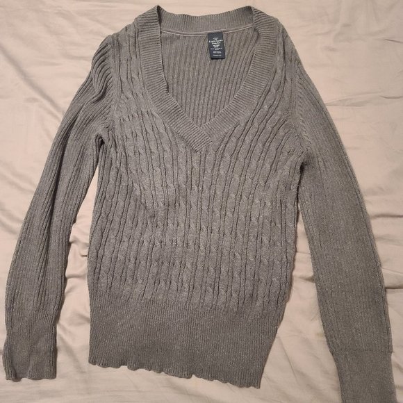 ** 3 for $21 **  Faded Glory Grey Sweater - Picture 2 of 3